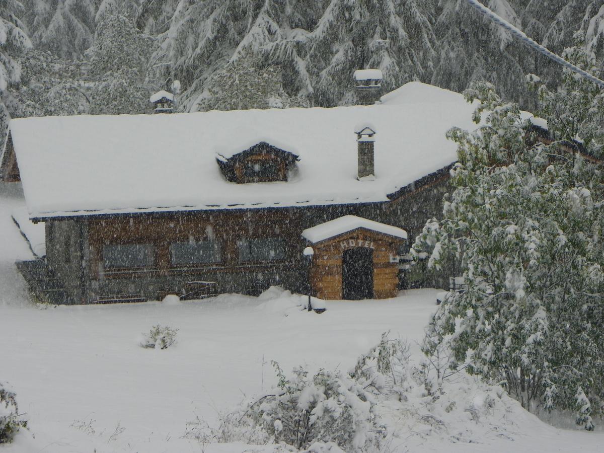 Hotel Les Granges La Thuile Exteriör bild
